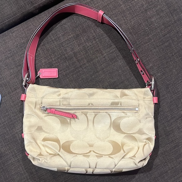 Coach Purse with pink strap EUC - Picture 11 of 11